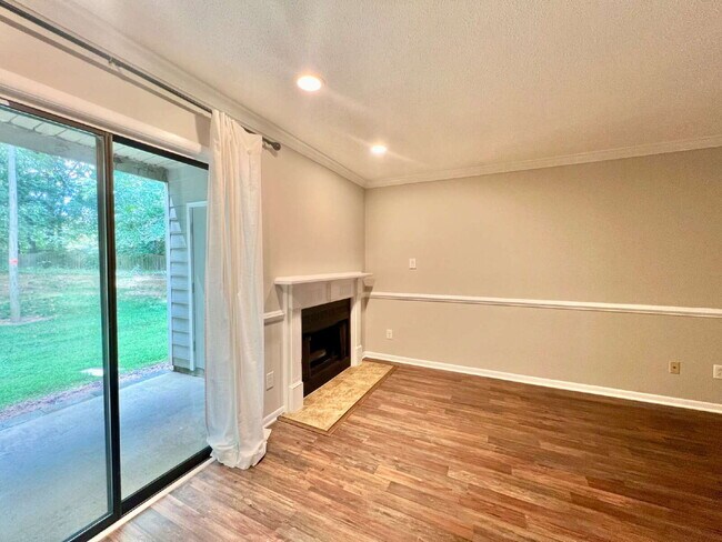Foto del edificio - CONDO MINUTES FROM SouthParK!
