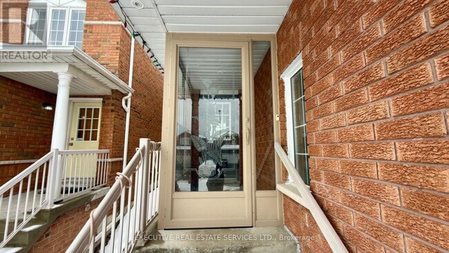 Building Photo - 5 Condotti Dr