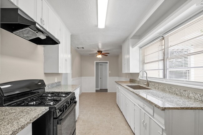 Foto del edificio - 3206 Washington St