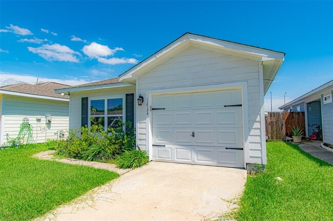 Building Photo - 12534 Hamill Path Dr