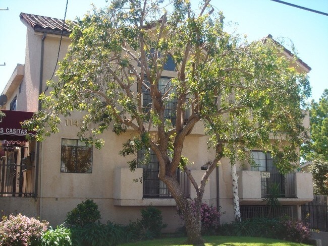Foto del edificio - 11432 Albers St