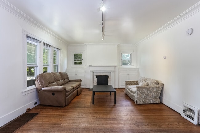 Building Photo - 510 Mack Rd