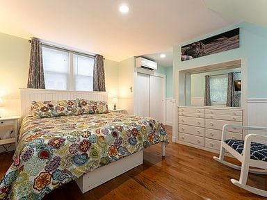 Primary Photo - Charming 3-Bedroom Historic Home in Downto...