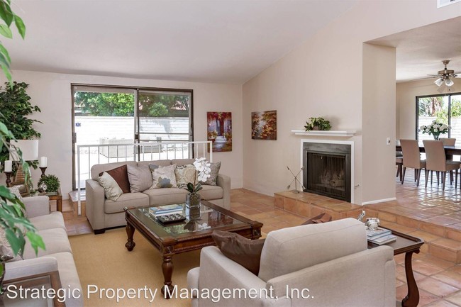 Building Photo - 3 br, 2 bath House - 1390 E. Rosarito Way
