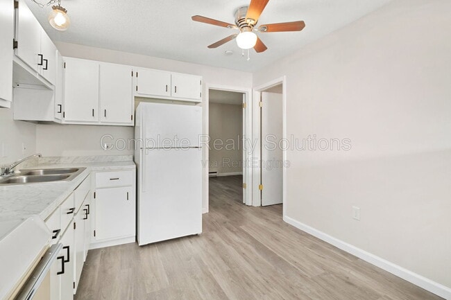 Building Photo - 790 Country Aire Ct