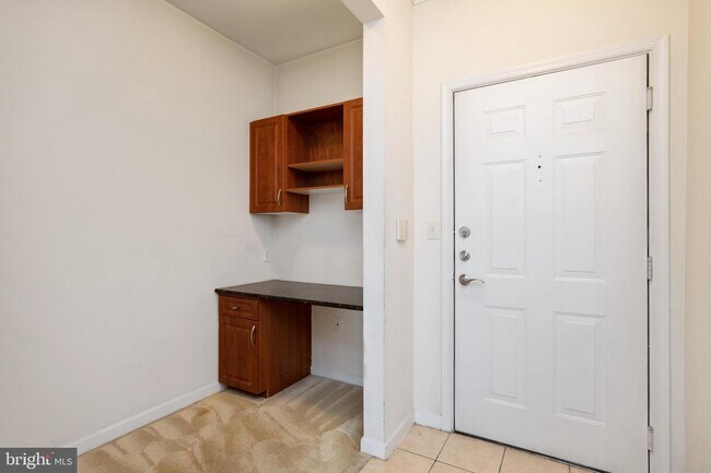 Building Photo - 12925 Centre Park Cir