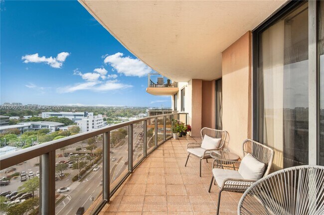 Foto del edificio - 2301 SW 27th Ave