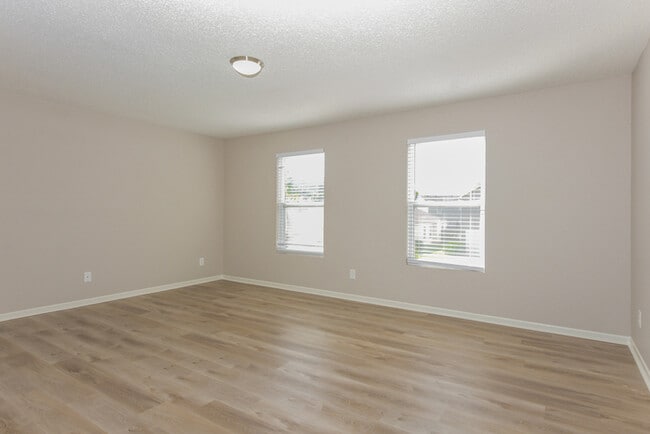Foto del edificio - 3311 Summer Breeze Ln