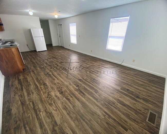 Foto del edificio - Move-In Ready 3BR, 1BA – Most Utilities In...