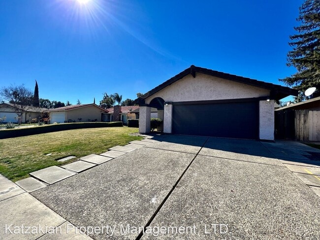 Building Photo - 3 br, 2 bath House - 4517 Da Vinci Dr.