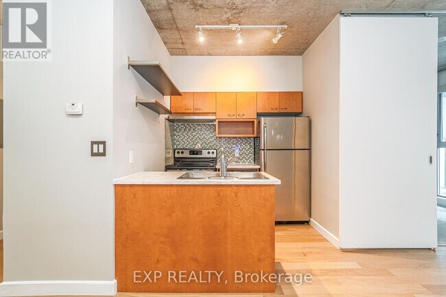 Building Photo - 179 George St