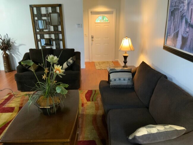 Building Photo - 1471 E Sandpiper Cir