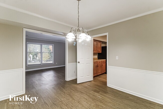 Building Photo - 5812 Stoney Glen Loop