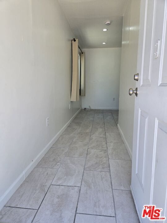 Building Photo - 300 S La Peer Dr