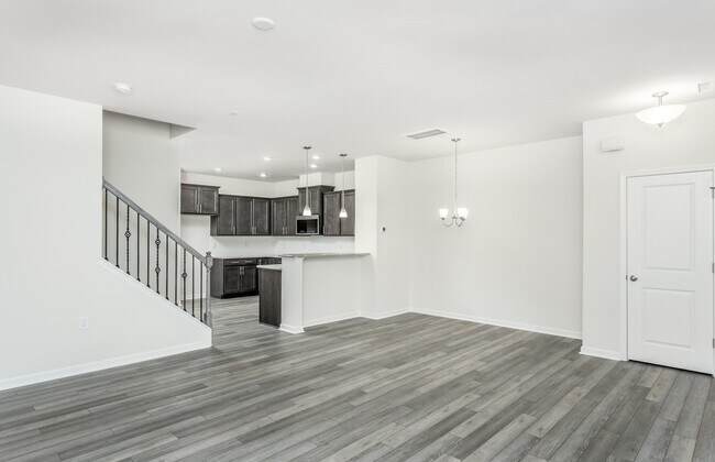 Building Photo - 950 Trestleview St