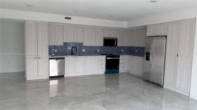 Building Photo - 14608 SW 261st Terrace