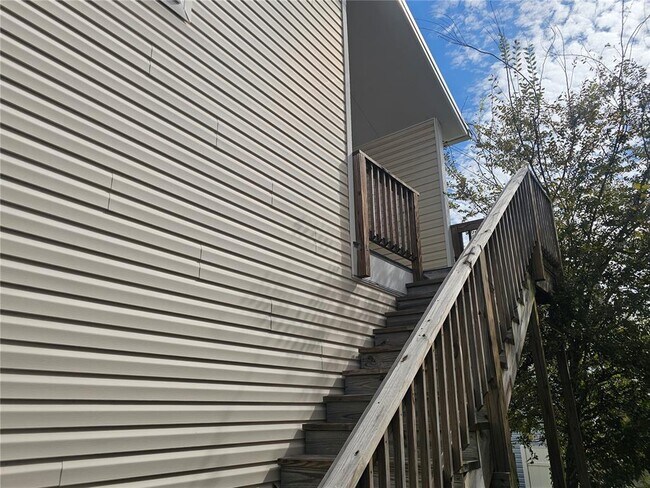 Building Photo - 1269 Jade Pl