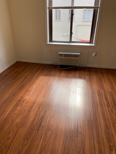 Foto del edificio - 2425 Mt Vernon Ave