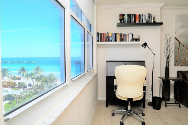 Foto del edificio - 2501 S Ocean Dr