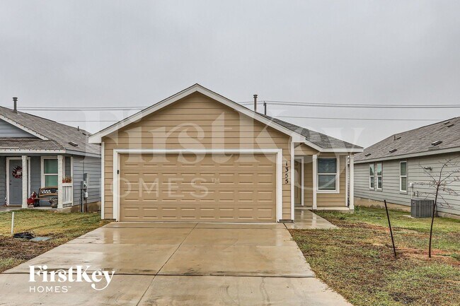 Building Photo - 1335 White Willow