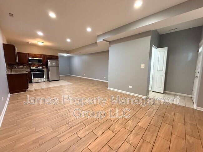 Foto del edificio - 3112 W Monroe St