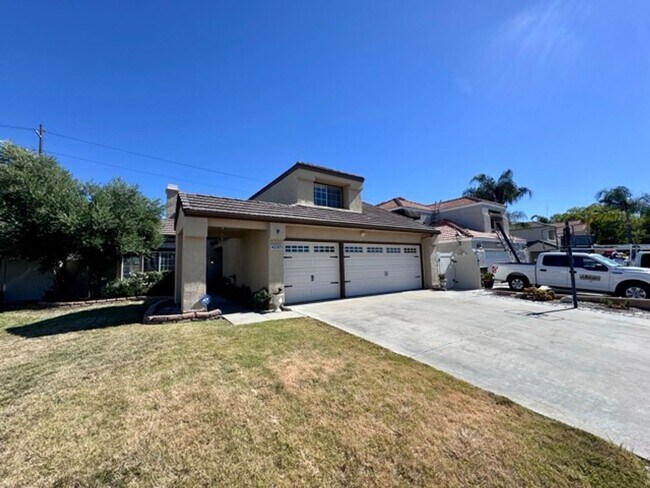Foto del edificio - Spacious 5 Bedroom Home in Menifee Lakes w...