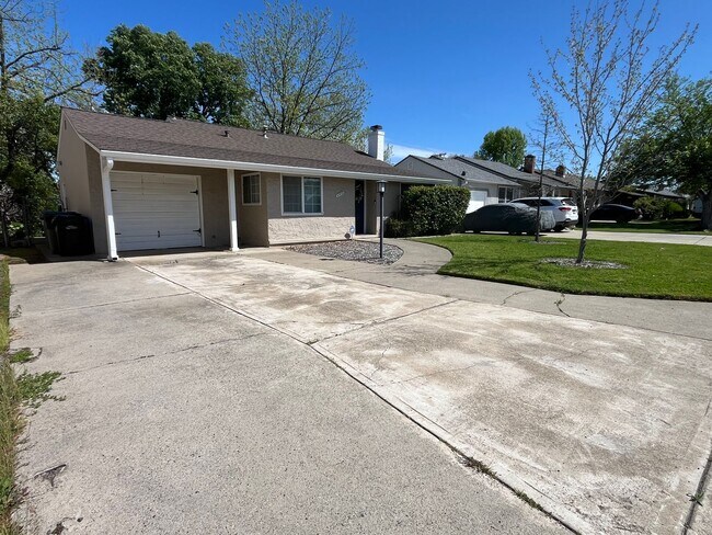 Foto del edificio - Beautiful 2bed 1bath home available now!