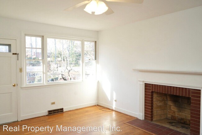 Building Photo - 3 br, 1 bath House - 240 Old Lynchburg Rd