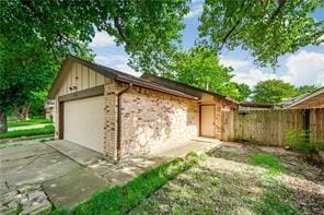 Building Photo - 5406 Kingfisher Rd