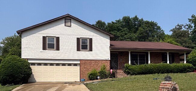 Building Photo - 3925 Biltmore Dr