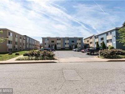 Building Photo - 3915 Belvieu Ave