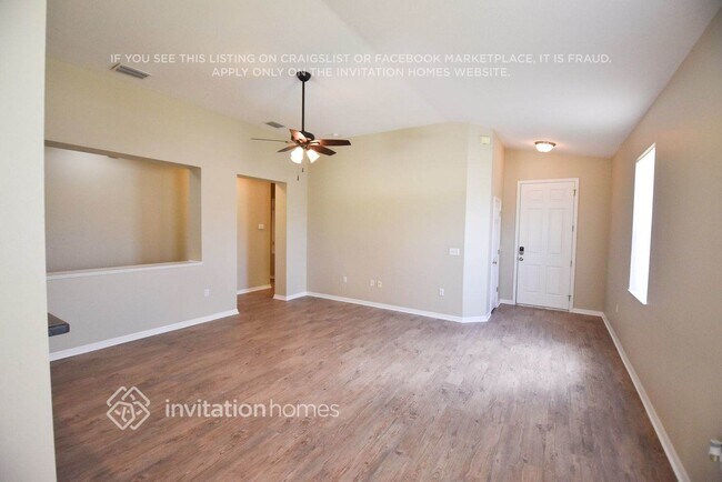 Foto del edificio - 6860 Lake Eaglebrooke Dr