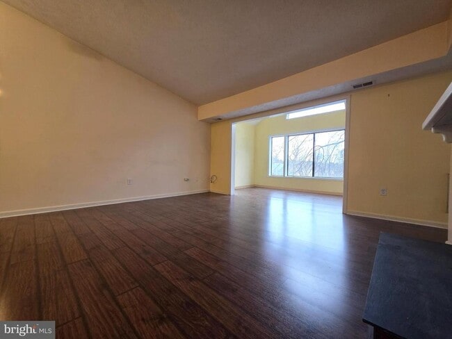 Foto del edificio - 58 Windbrooke Cir