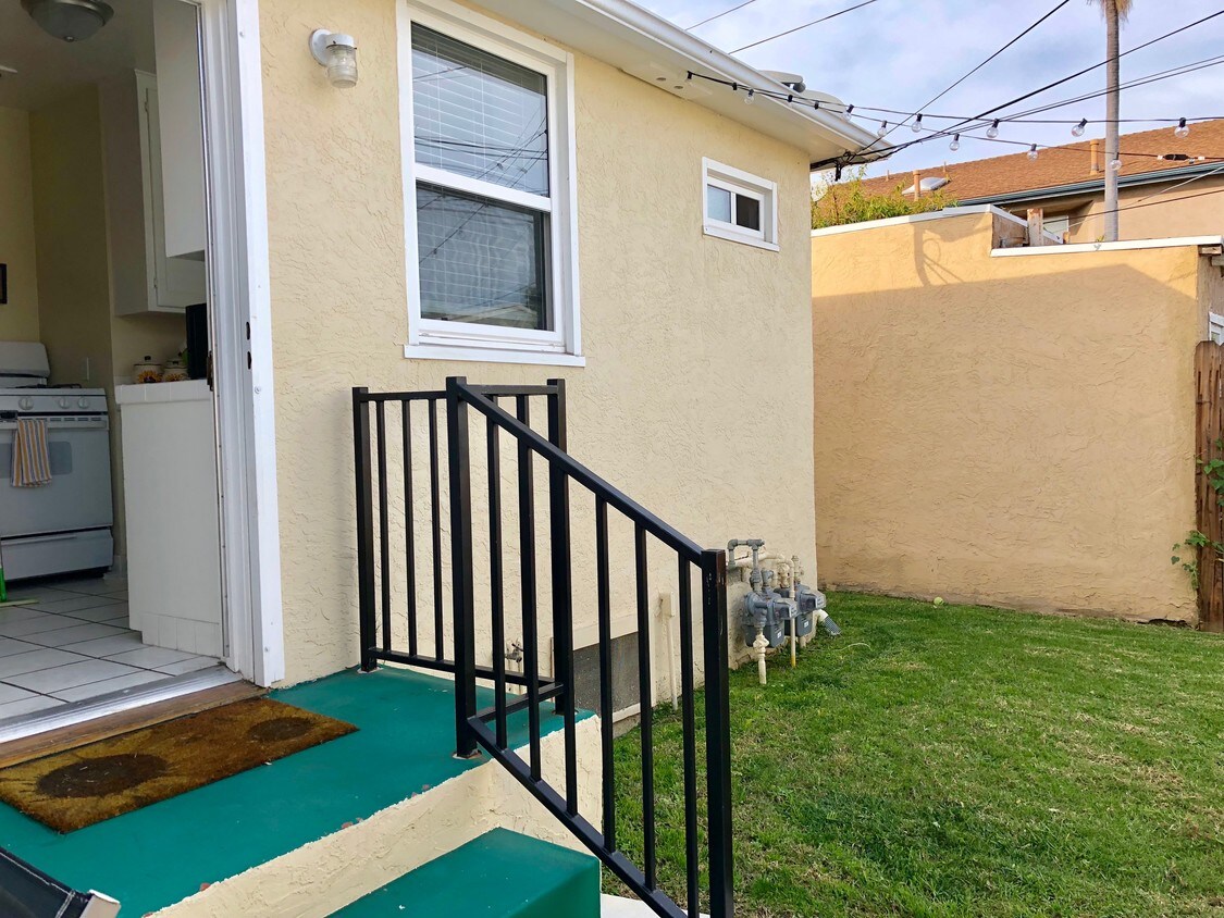 Patio trasero - 4557 Oregon St