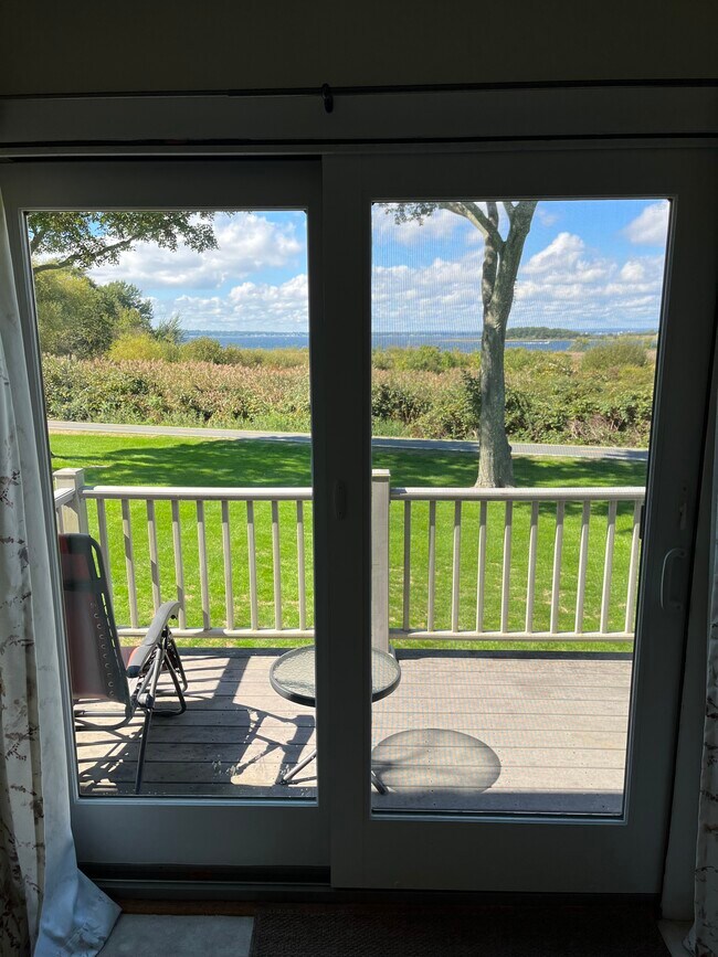 10 Seabreeze Ln Unit 10, Bristol, RI 02809 Condo for Rent in Bristol, RI