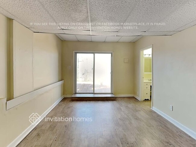 Building Photo - 7339 Essex Dr