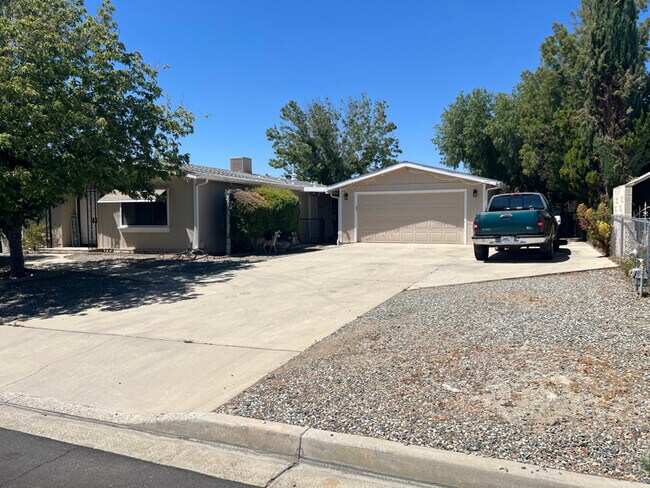 Foto del edificio - 44544 Springwood Cir