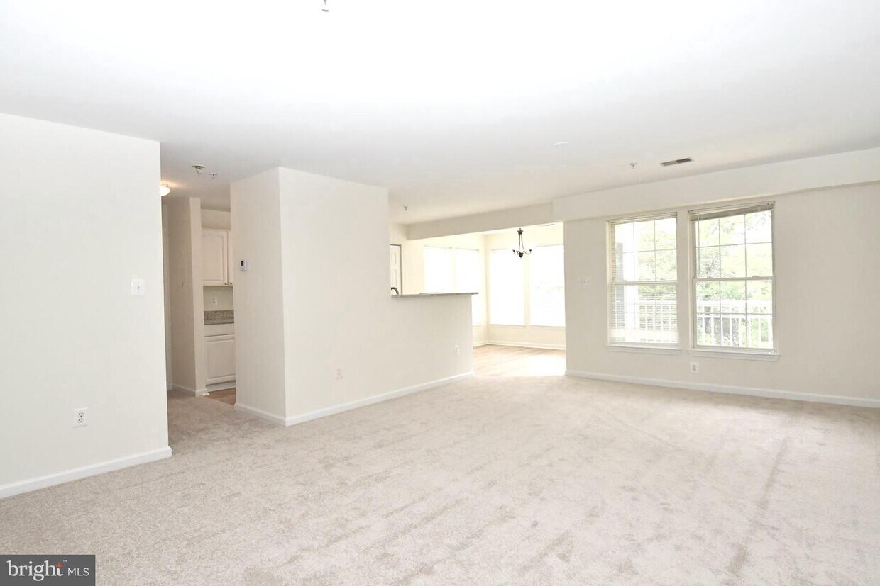 Primary Photo - 7514 Snowpea Ct