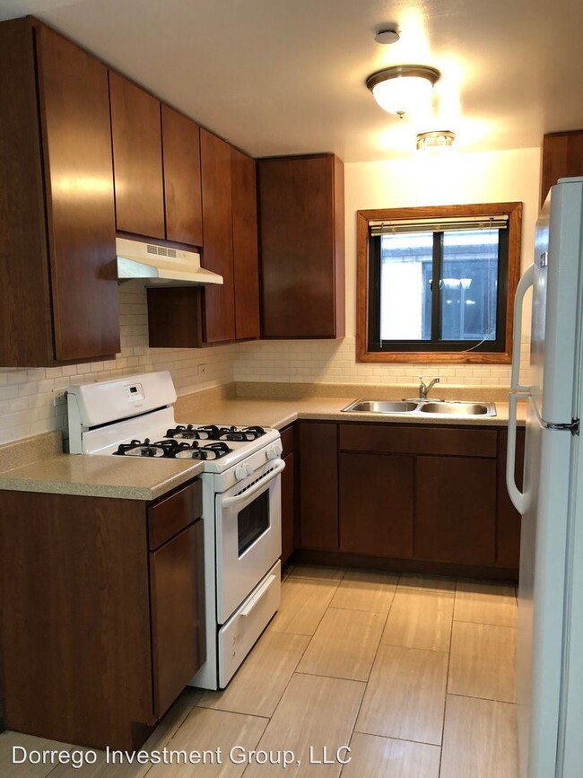 Building Photo - 5713 W 106th St