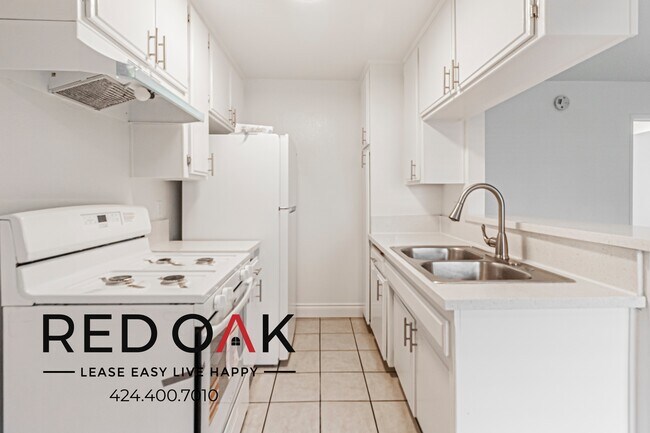 Foto del edificio - 15500 Foothill Blvd