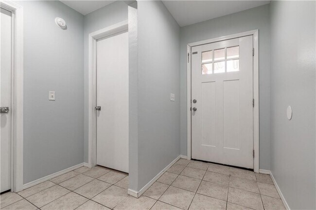 Foto del edificio - 1103 SW Apache Dr