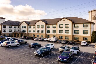 Furnished Studio - Lisle photo'