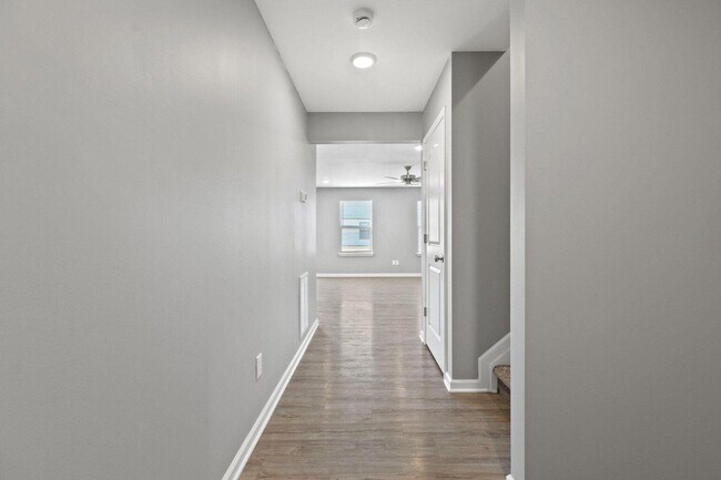 Foto del edificio - 2704 Hailey Rose Way