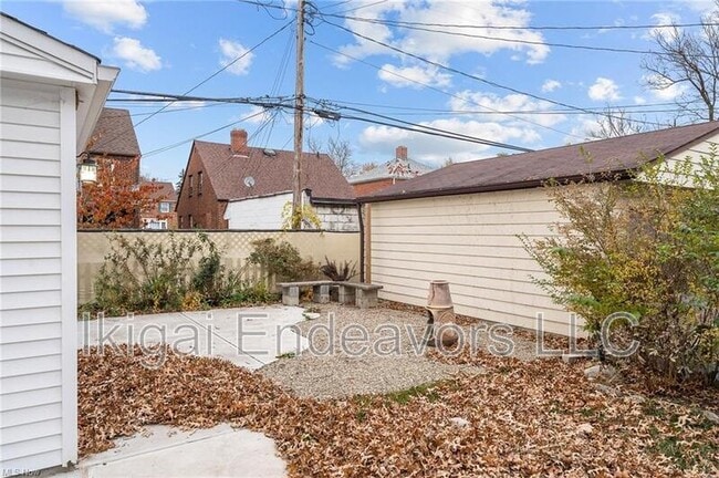 Building Photo - 3613 Cummings Rd