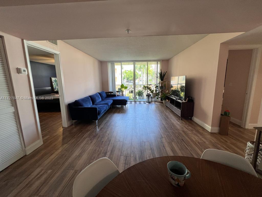 Foto principal - 1450 SE 3rd Ave
