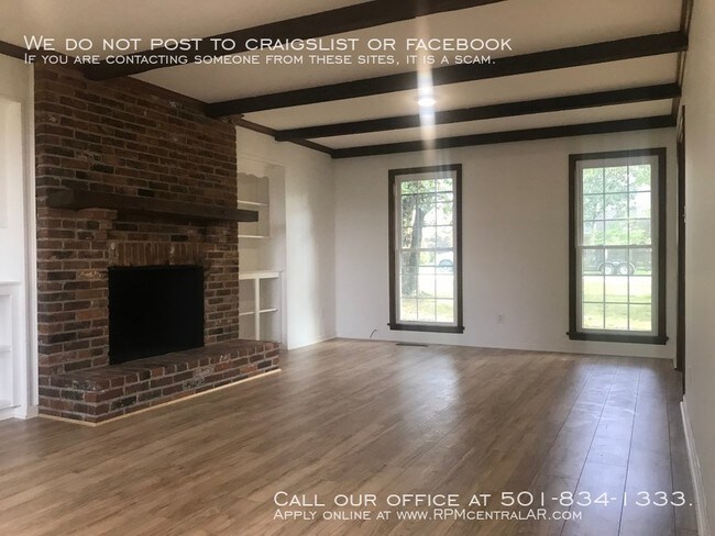 Building Photo - 13441 Rivercrest Dr