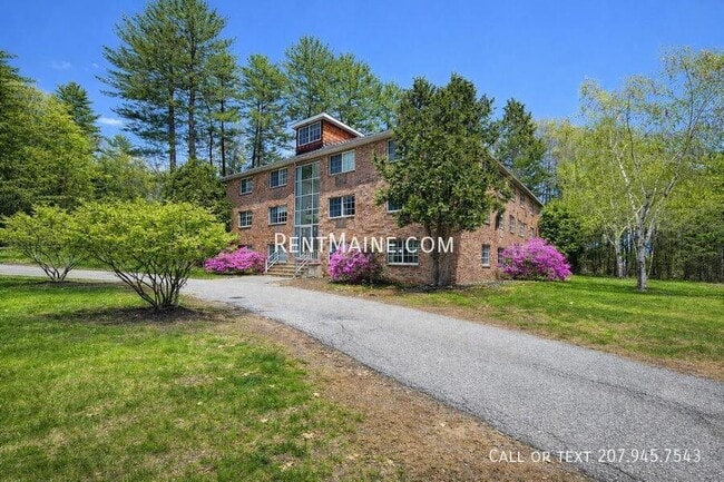 20 Tall Pines Dr