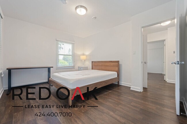 Foto del edificio - 6 WEEKS FREE CONCESSION! Incredible, Spaci...