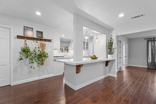 Foto del edificio - 602 Aldersgate Ct