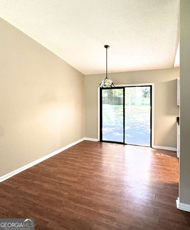 Building Photo - 502 Sunnyside Ct
